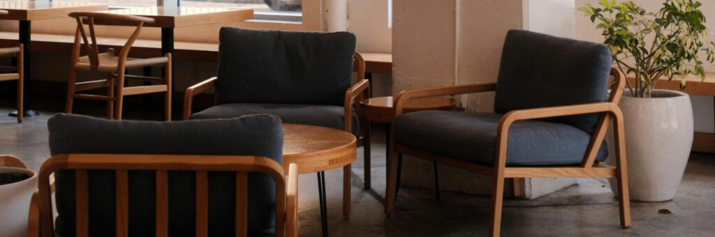 Asistencia a junta de sociedad limitada por representación